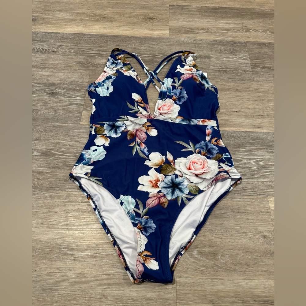 Cupshe Blue Floral One Piece Swimsuit V-Neck